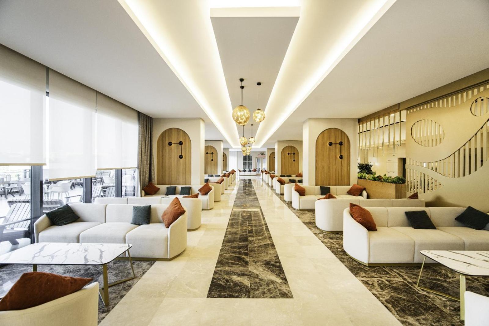 Side Moon Palace Luaran gambar